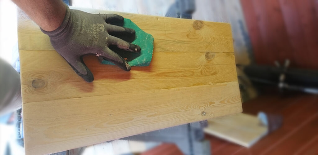 Sanding a pallet