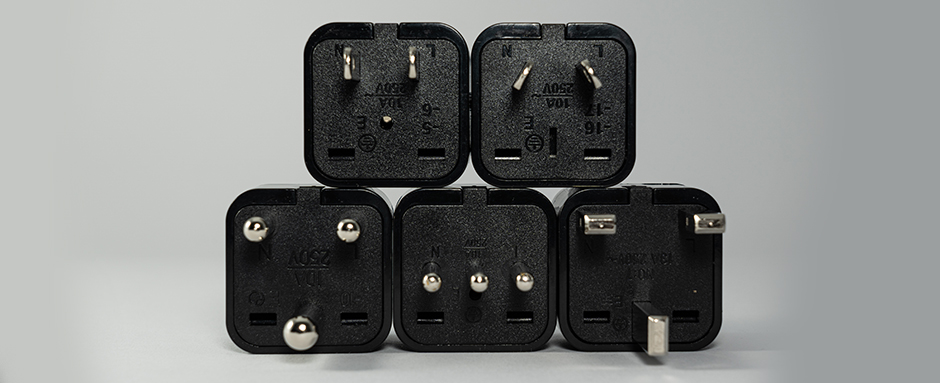 Different types of electrical plugs